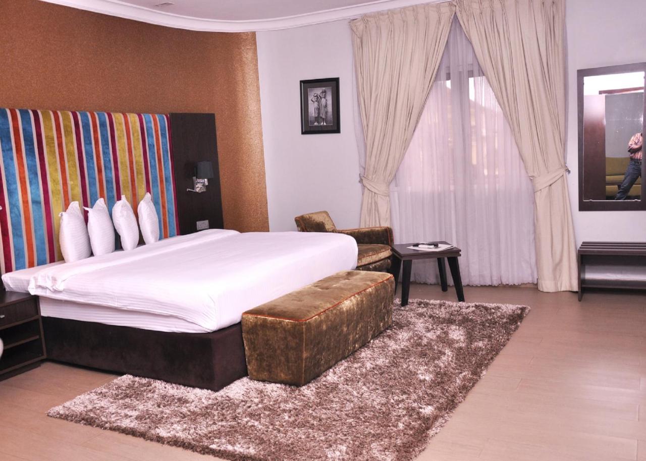 Tudor House Hotel لاغوس المظهر الخارجي الصورة