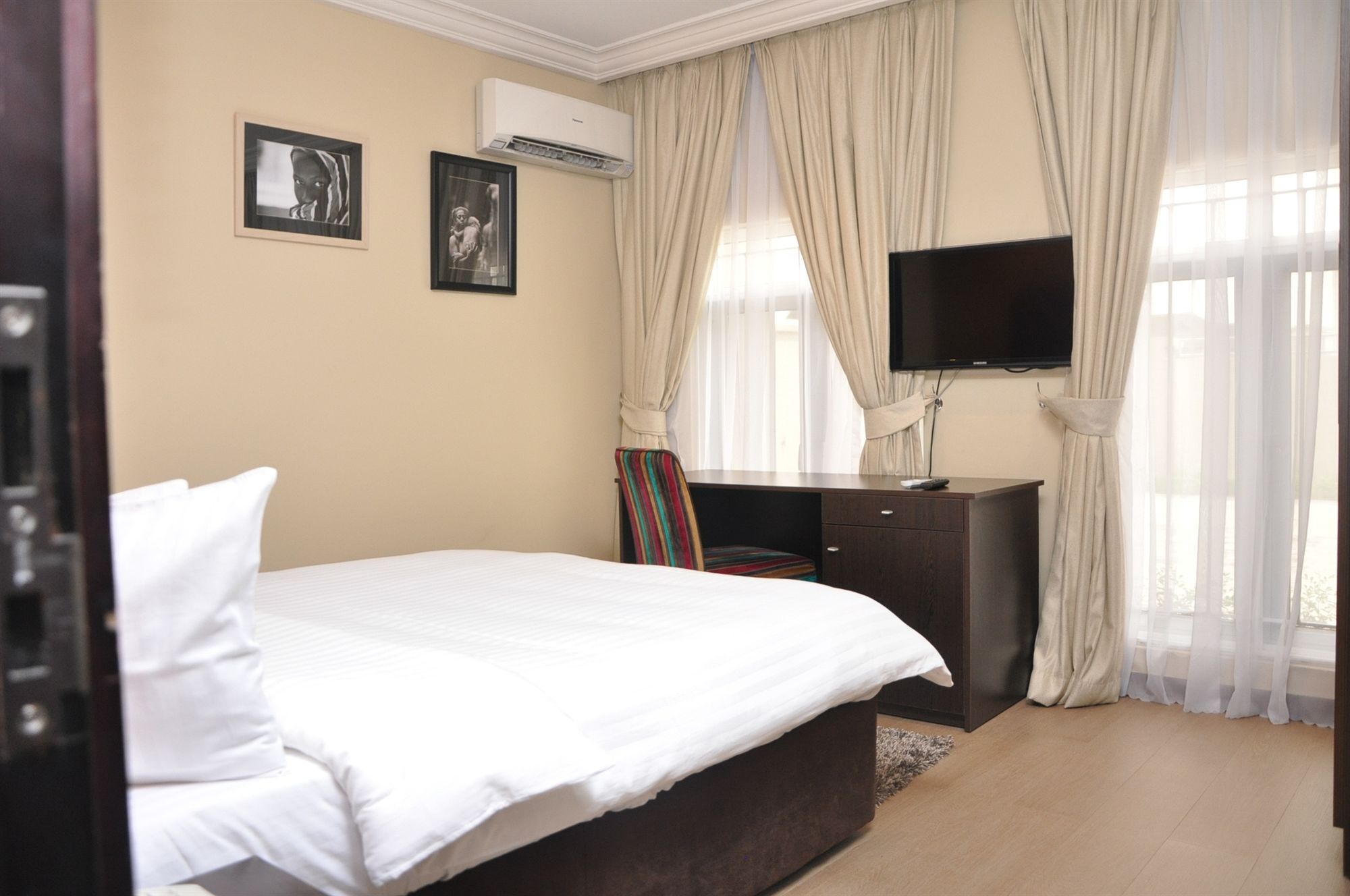 Tudor House Hotel لاغوس المظهر الخارجي الصورة